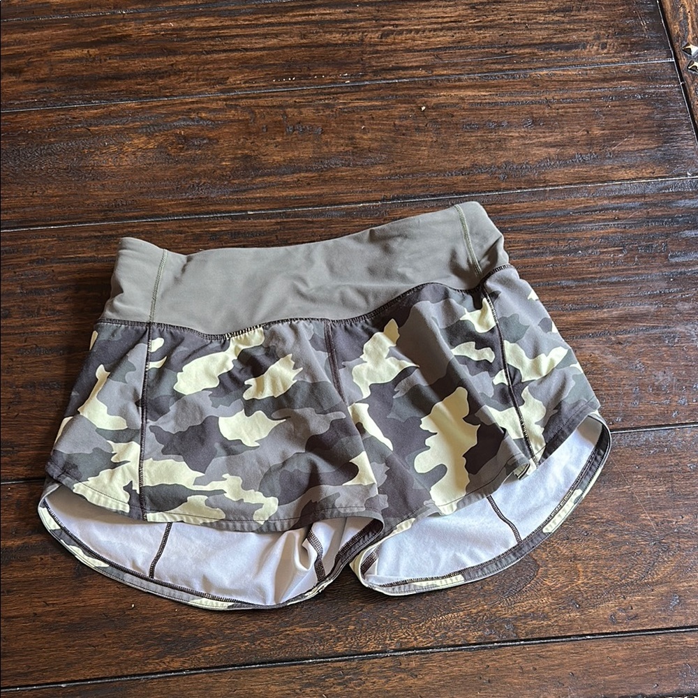 Camo Lululemon Women's Shorts 4 inch